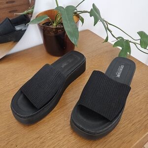 black platform 90s y2k grunge goth indie urban chunky slide festival mule flats